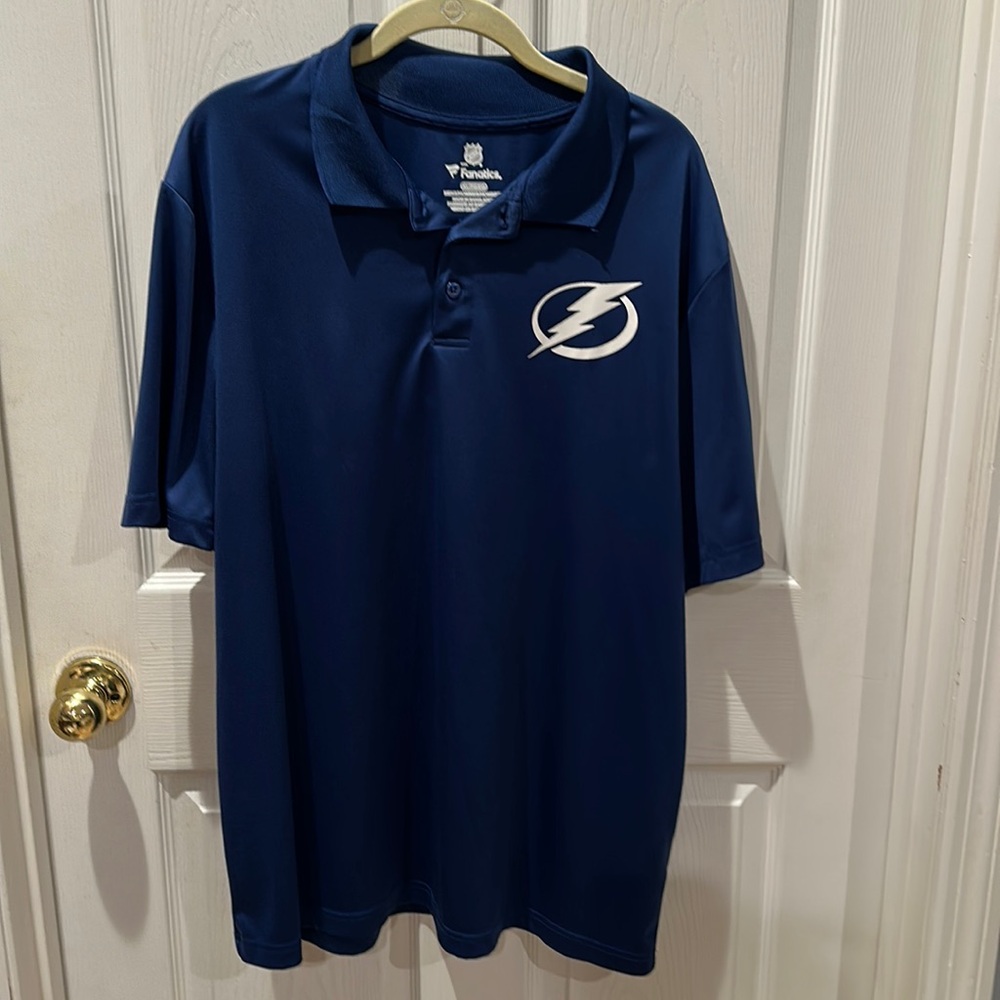 Adult Sz XLTG Fanatics Tampa Bay Lightning Collared Polo Shirt. 100% Polyester